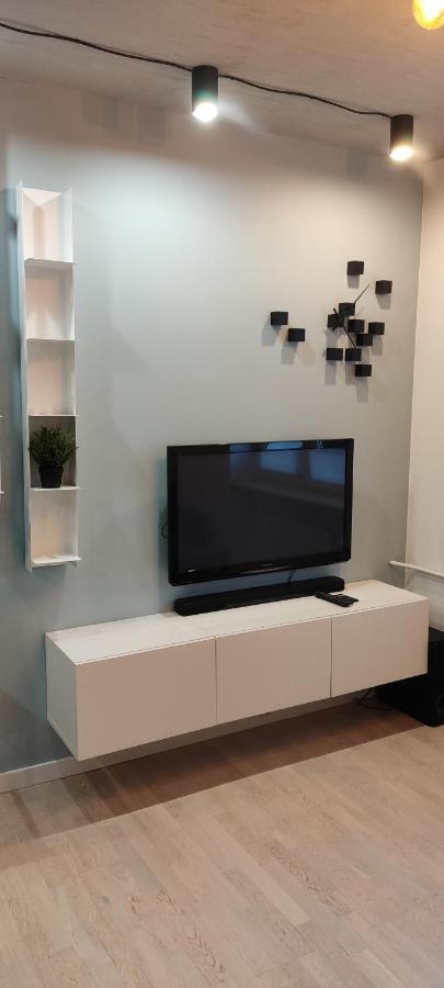 Be My Guest- Fontany Luxury Apartment Metro Wi-Fi Free Parking Zone Warschau Buitenkant foto