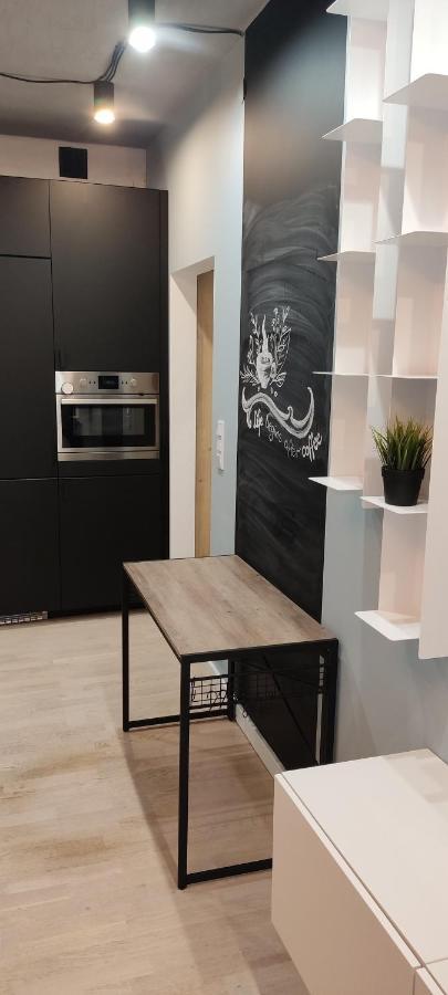 Be My Guest- Fontany Luxury Apartment Metro Wi-Fi Free Parking Zone Warschau Buitenkant foto