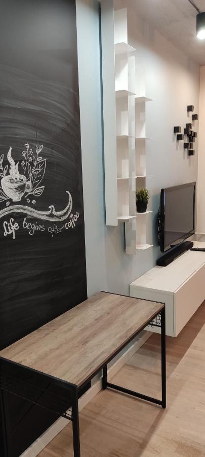 Be My Guest- Fontany Luxury Apartment Metro Wi-Fi Free Parking Zone Warschau Buitenkant foto