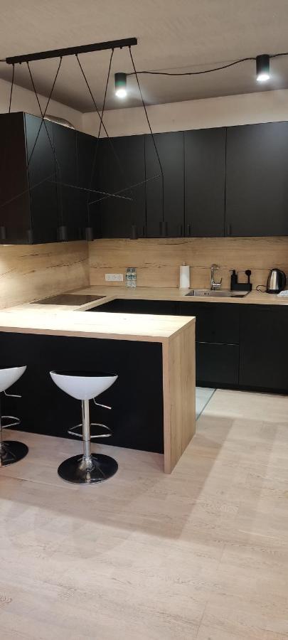 Be My Guest- Fontany Luxury Apartment Metro Wi-Fi Free Parking Zone Warschau Buitenkant foto